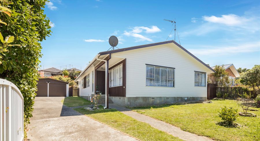  at 239 Major Drive, Kelson, Lower Hutt