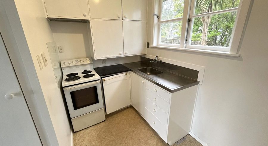  at 84 Strand Cres, Naenae, Lower Hutt, Wellington