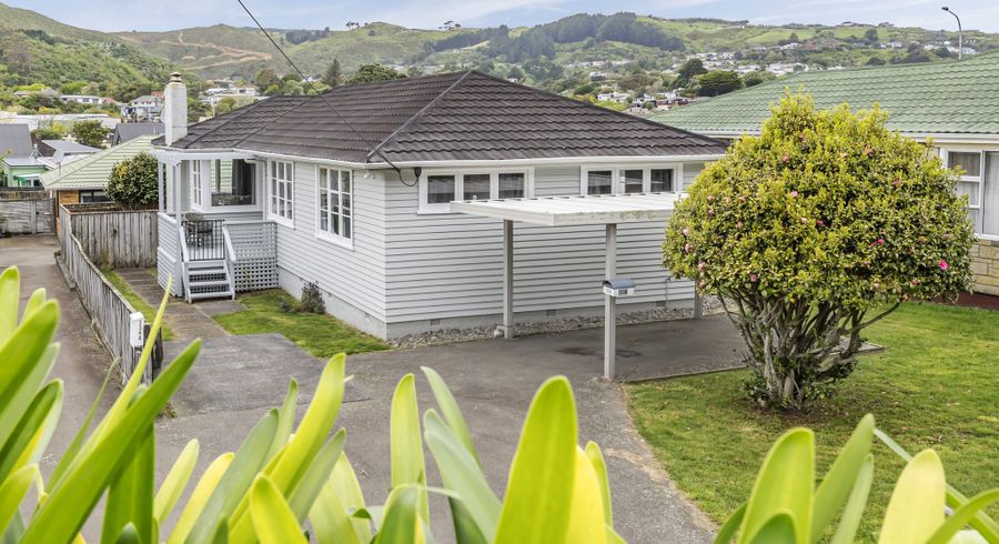  at 334 Main Road, Tawa, Wellington, Wellington