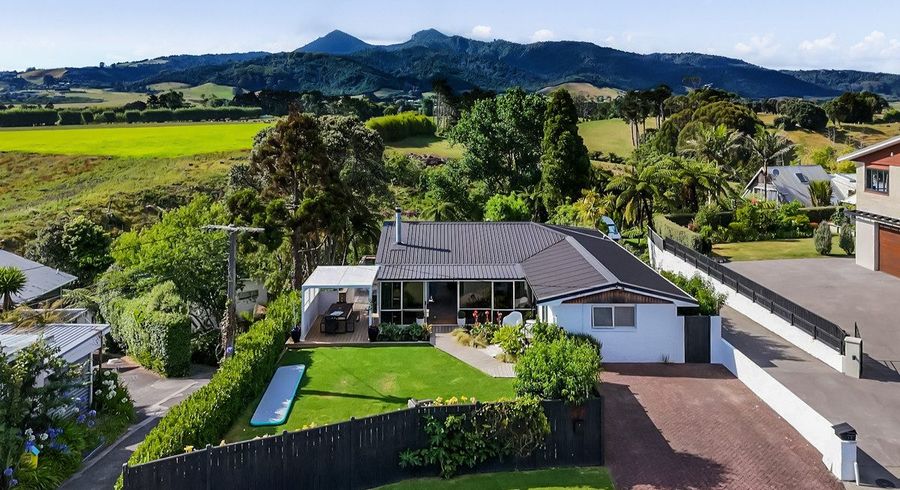  at 17 Linda Street, Oakura, New Plymouth, Taranaki