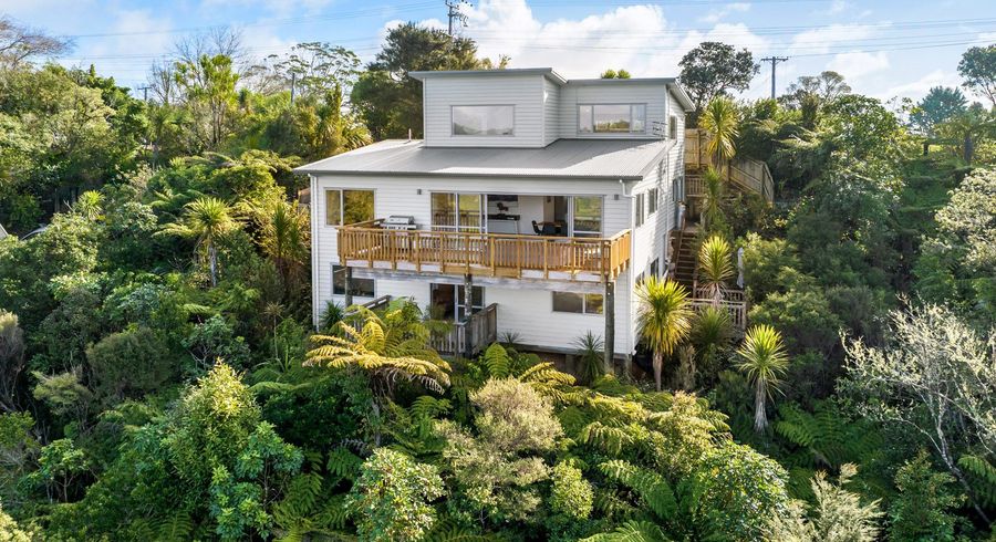 at 1100 Scenic Drive North, Swanson, Auckland