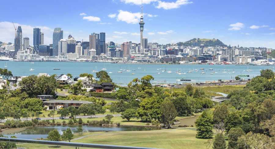  at 14D Howard Road, Northcote, Auckland