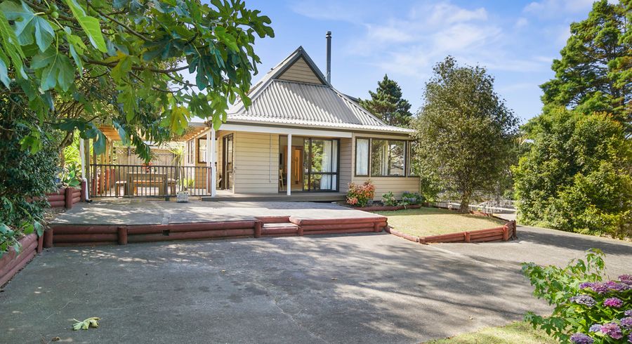  at 2/214 Moore Street, Howick, Auckland