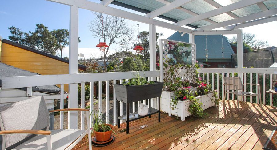  at 1/162 Deep Creek Road, Torbay, Auckland