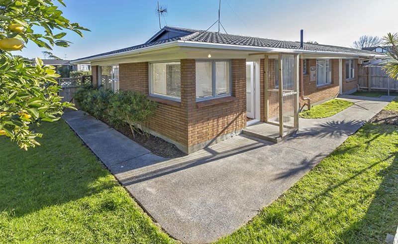  at 2/63 The Boulevard, Sunnyhills, Auckland