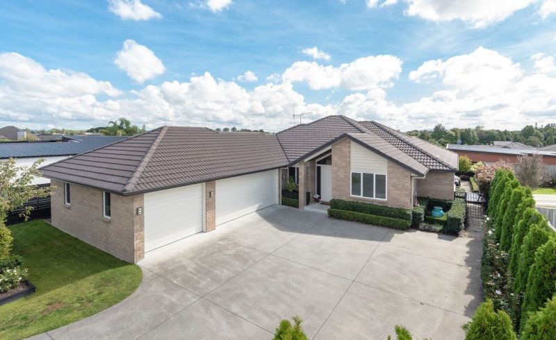  at 15 Kentwood Place, Flagstaff, Hamilton