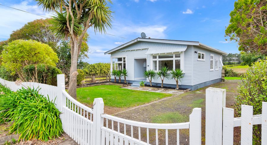  at 11 Beach Road, Waiuku