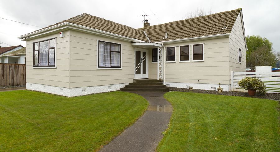  at 61 Shearer Crescent, Naenae, Lower Hutt