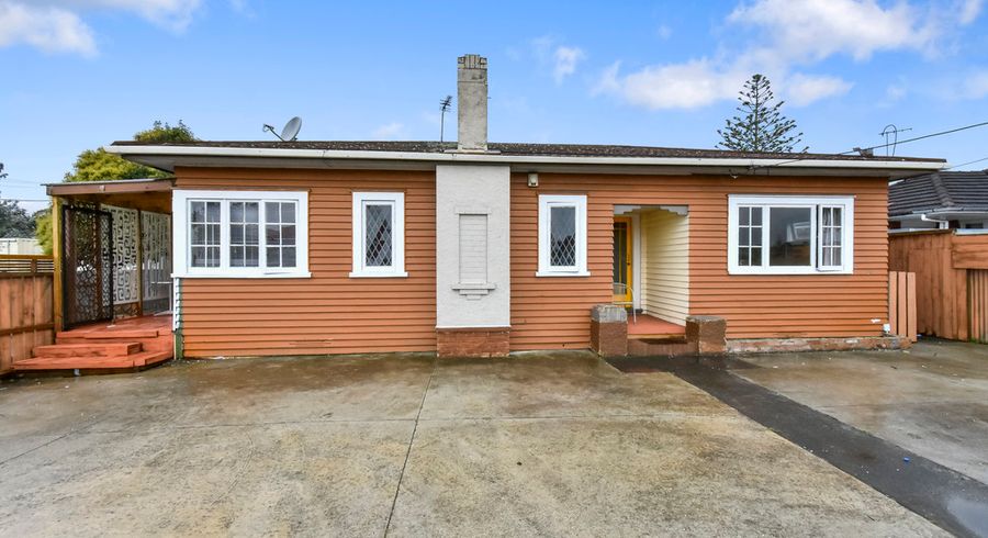 at 1/224 Massey Road, Māngere East, Auckland