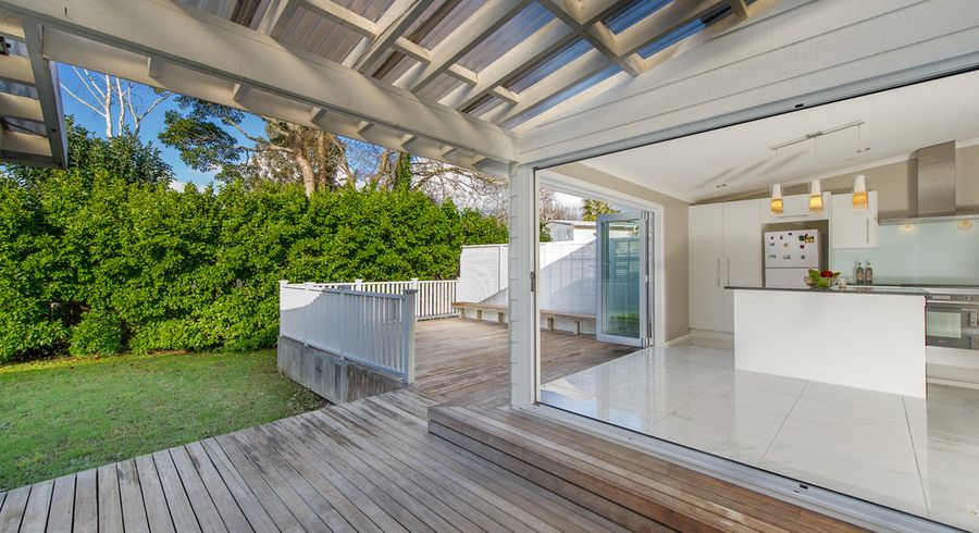  at 18 Yeoman Place, Howick, Auckland