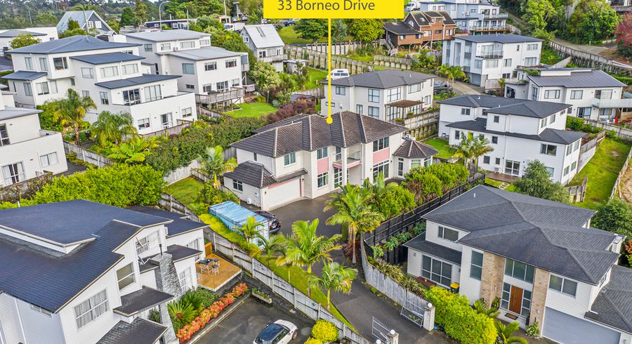  at 33 Borneo Drive, Fairview Heights, Auckland