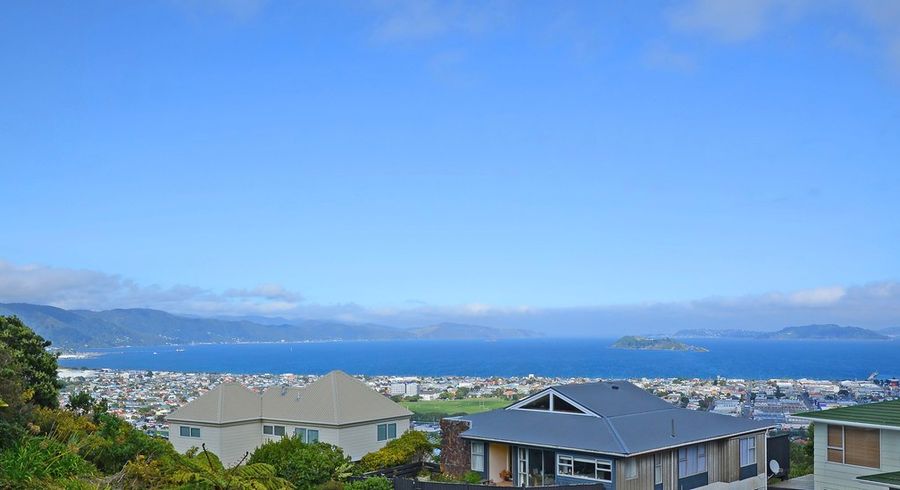  at 15 Hibiscus Grove, Maungaraki, Lower Hutt
