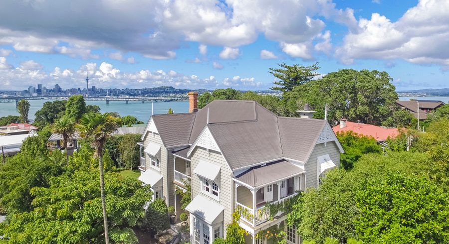 at 52 HINEMOA ST, Birkenhead, Auckland