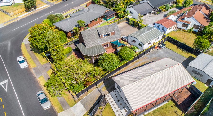  at 4 Hadley Wood Drive, Wattle Downs, Auckland
