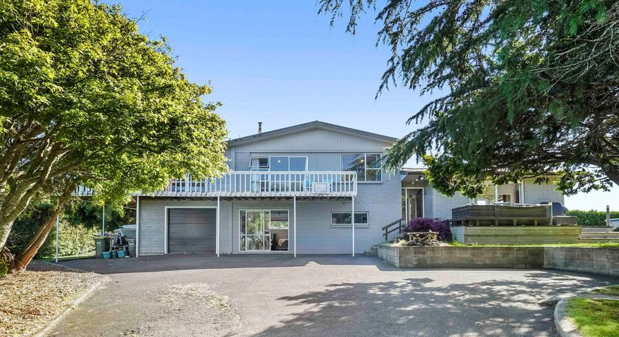  at 82 Burbush Road, Burbush, Hamilton