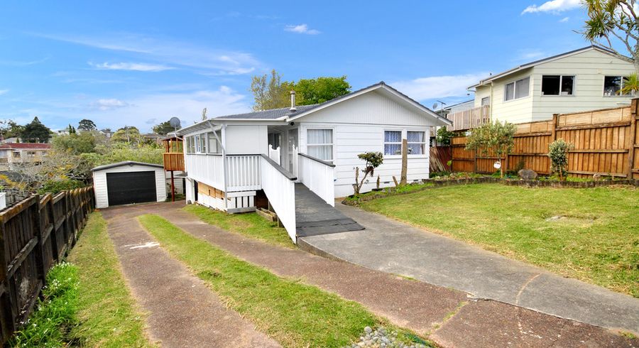  at 7 Camrose Place, Glenfield, Auckland