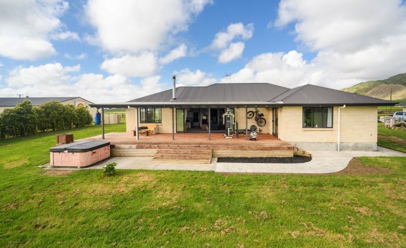  at 80 Tokomaru East Road, Tokomaru