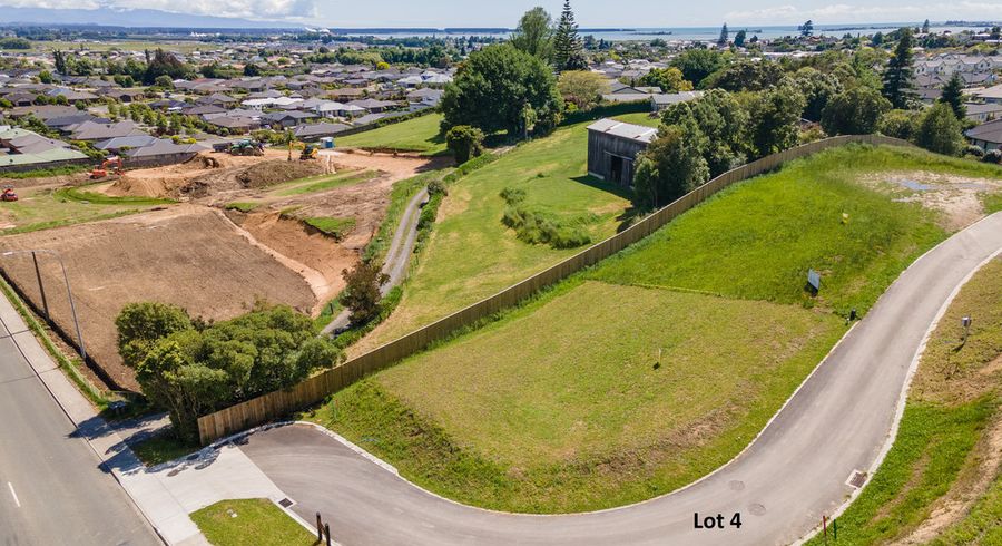  at 1 Broadview Way, Richmond, Richmond