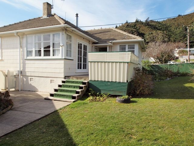 at 54 Judd Crescent, Naenae, Lower Hutt