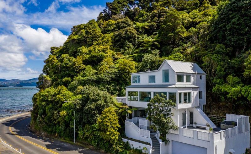  at 202 Marine Drive, Lowry Bay, Lower Hutt