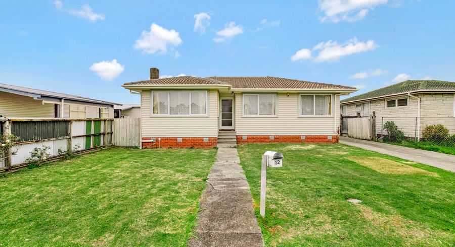  at 12 Comet Crescent, Mangere, Auckland