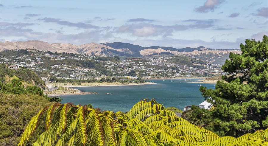  at 4 Corlett Road, Plimmerton, Porirua