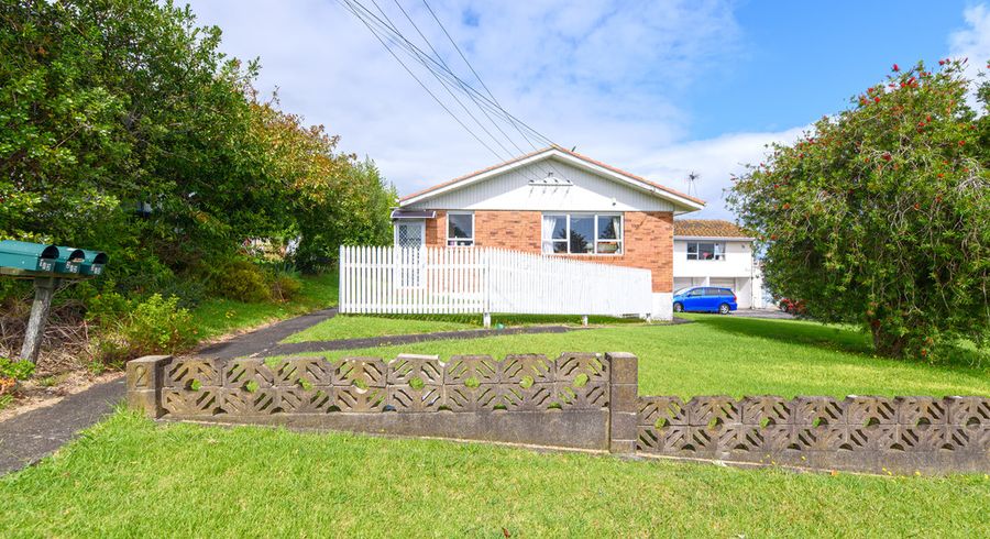  at 2/2 Olsen Avenue, Hillsborough, Auckland