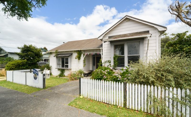  at 38 Hereford Street, West End, Palmerston North