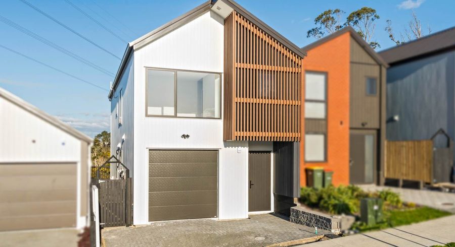  at 51 Puhikawa Street, Massey, Waitakere City, Auckland