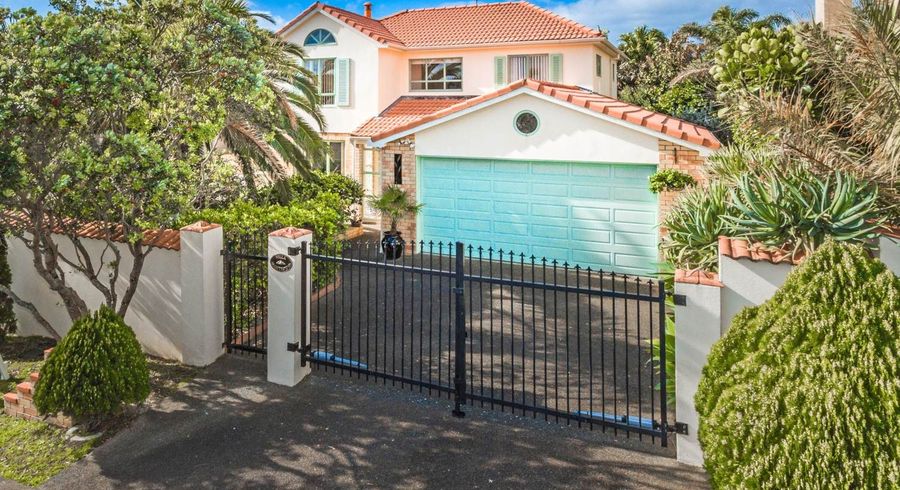  at 19 Gilberd Place, Torbay, Auckland