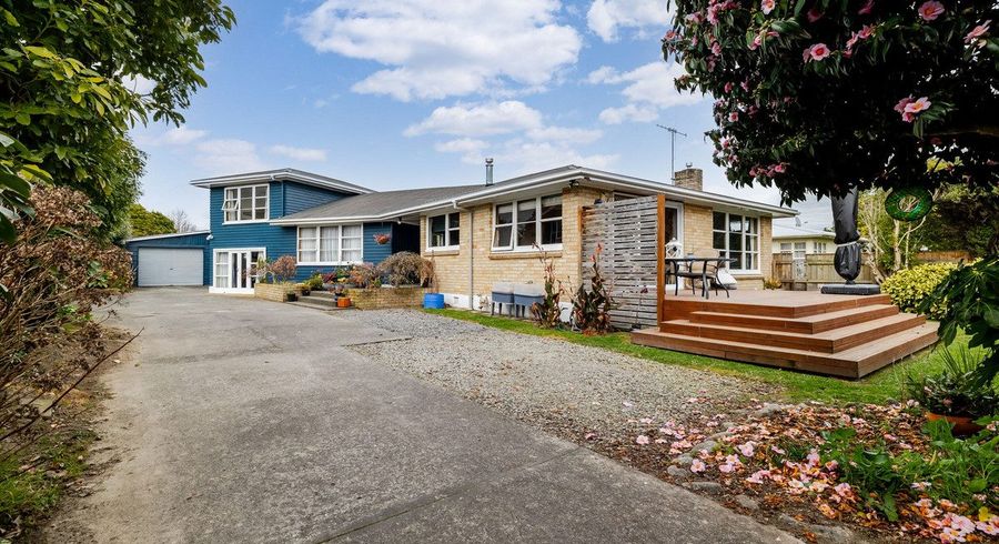  at 27 Sheffield Street, Awapuni, Palmerston North, Manawatu / Whanganui