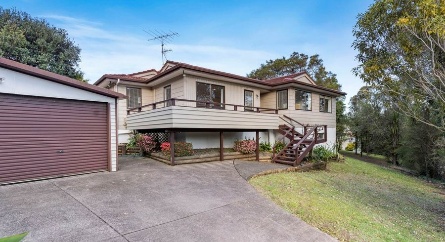  at 34 Hiwihau Place, Glenfield, Auckland
