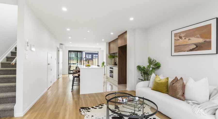  at 19 Sagitta Drive, Flat Bush, Manukau City, Auckland