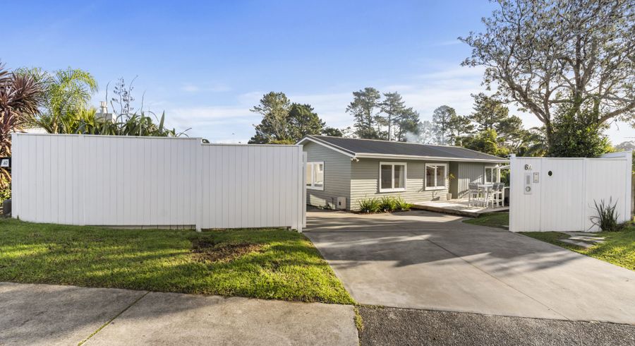  at 62 Paragon Avenue, Beach Haven, Auckland