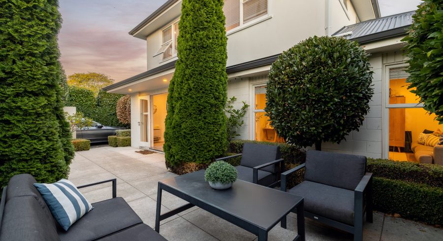  at 1/58 Office Road, Merivale, Christchurch City, Canterbury