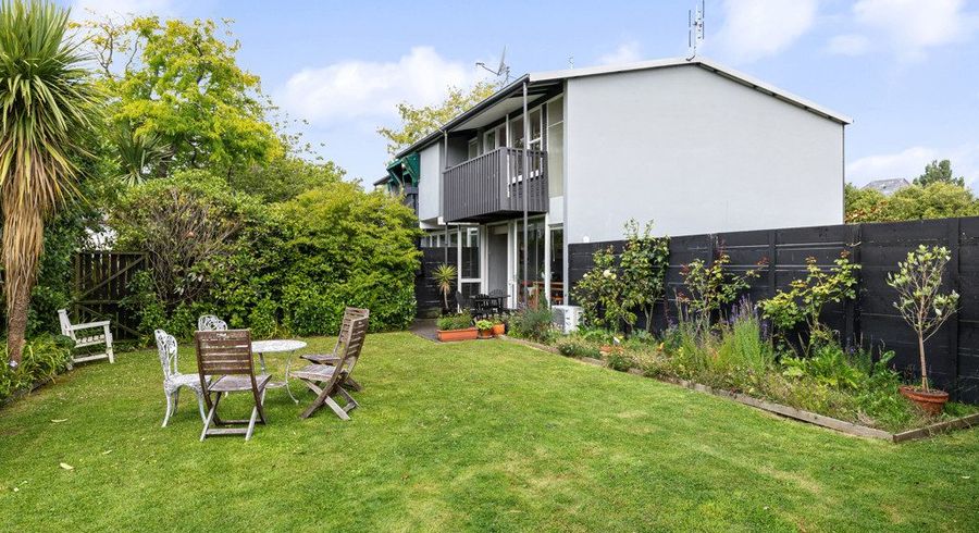  at 4/43 Fendalton Road, Fendalton, Christchurch