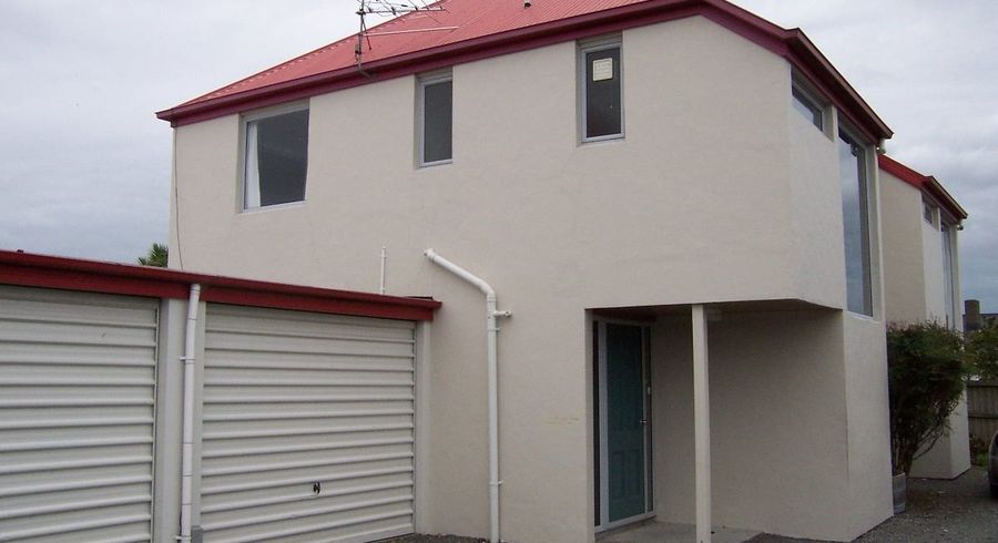  at 2/72 Wainui Street, Riccarton, Christchurch