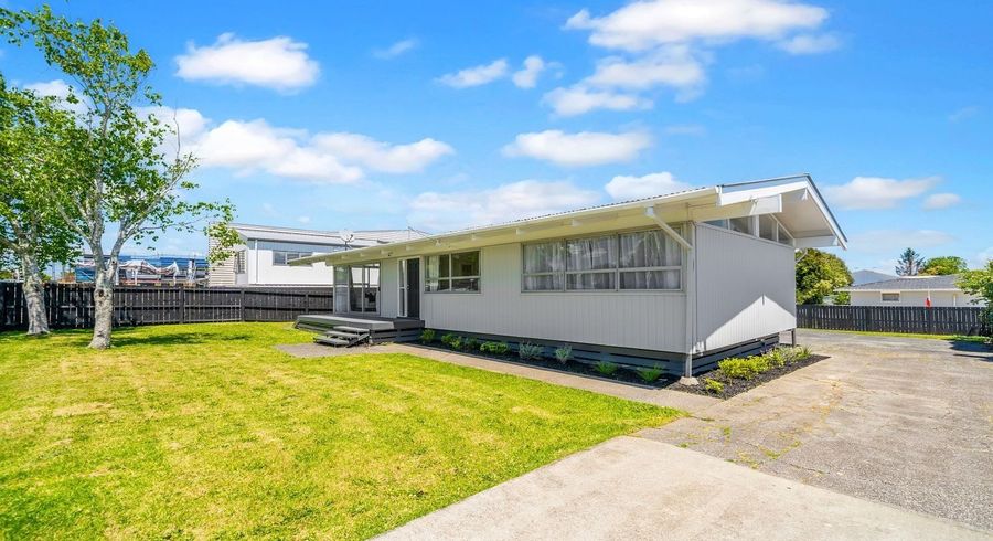  at 127 Coxhead Road, Manurewa, Manukau City, Auckland