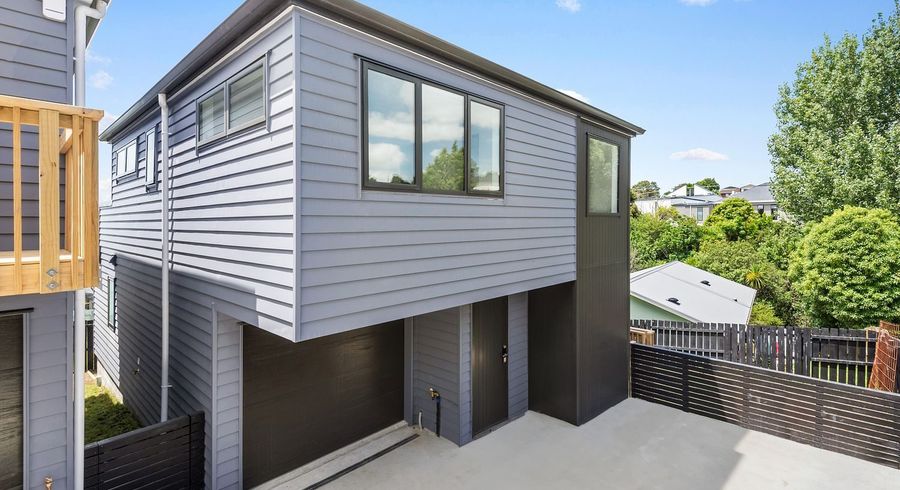  at 6B Landsdale Place, Massey, Waitakere City, Auckland