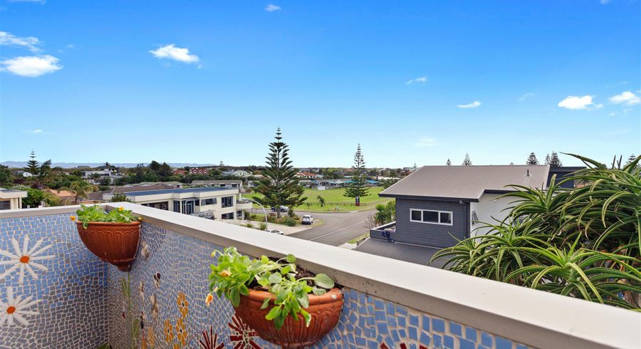  at 18 Ocean View Road, Coastlands, Whakatane