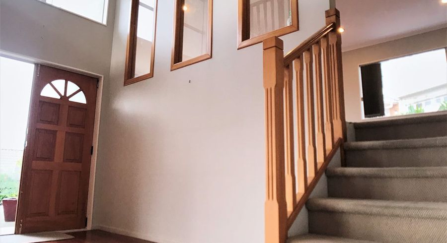  at 16 McFetridge Place, Hillcrest, Auckland