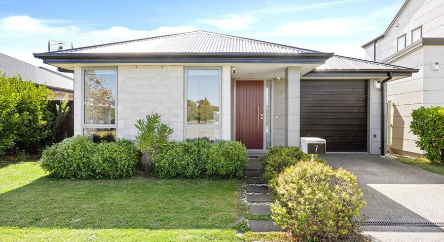  at 7 George West Square, Halswell, Christchurch City, Canterbury