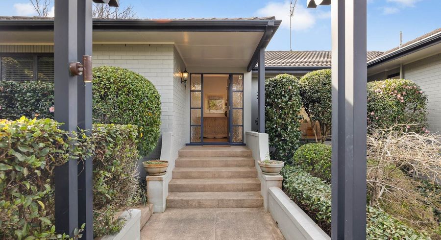  at 16 Brookland Place, Remuera, Auckland
