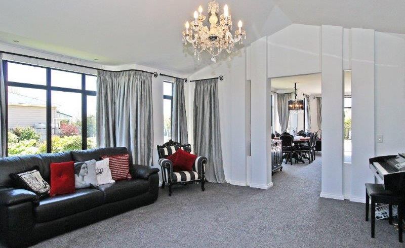 at 14 Kareti Drive, Richmond