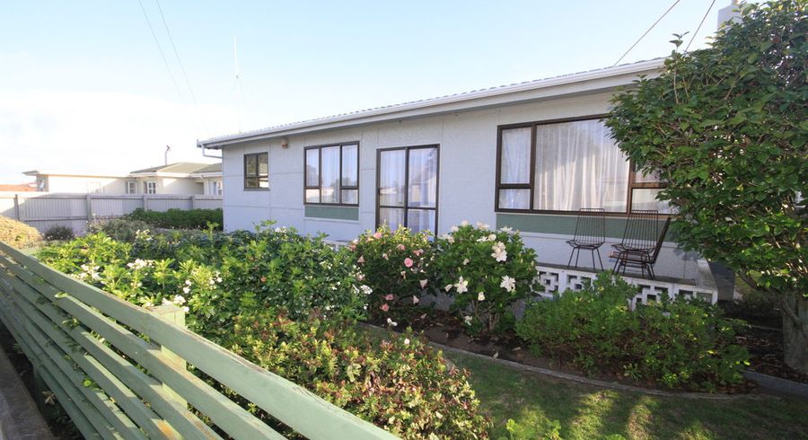  at 37 Hood Street, Castlecliff, Whanganui