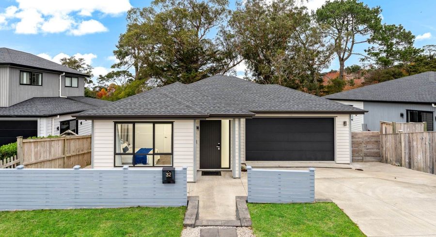  at 32 Patrick Rice Drive, Swanson, Waitakere City, Auckland