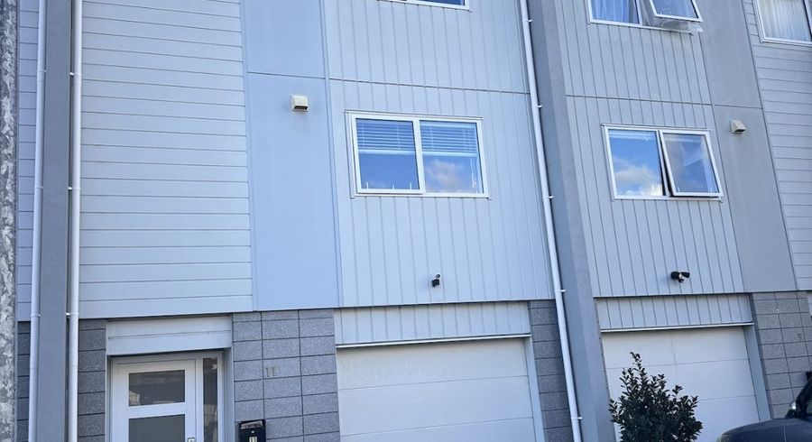  at 23 Maritqge Lane, Te Atatu South, Waitakere City, Auckland