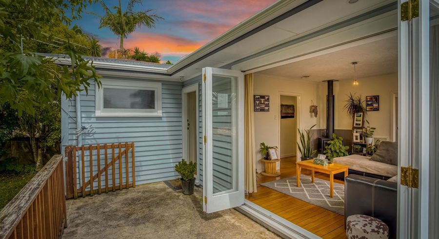  at 1/195 Metcalfe Road, Ranui, Auckland