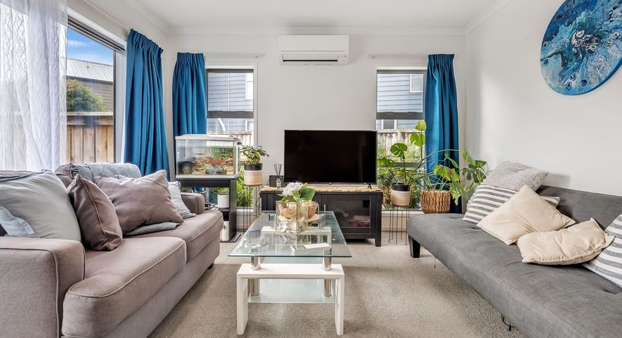  at 2/5 Jones Crescent, Melville, Hamilton