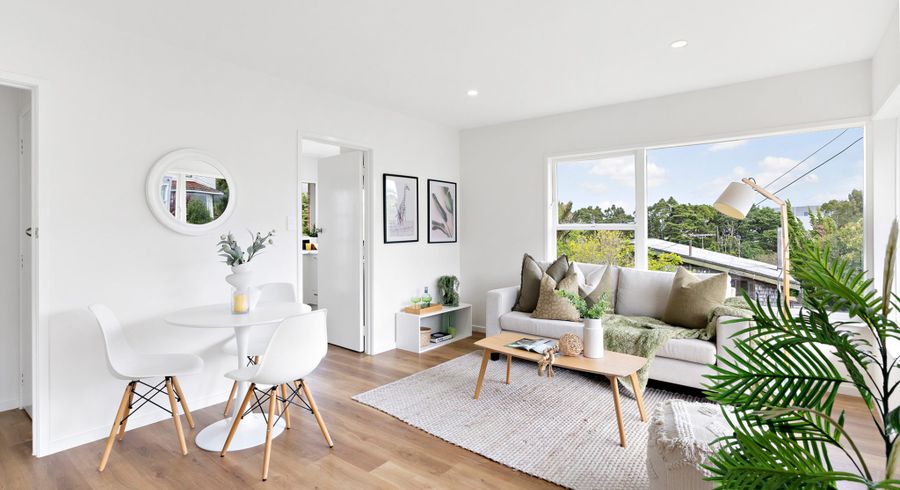  at 4/242 Onewa Road, Birkenhead, Auckland